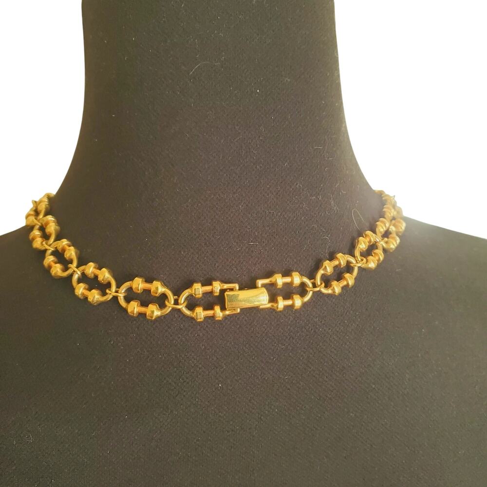 Avon Gold Tone Necklace Strand Oval Chunky Chain 1980s Statement Classic Vintage - Picture 5 of 9